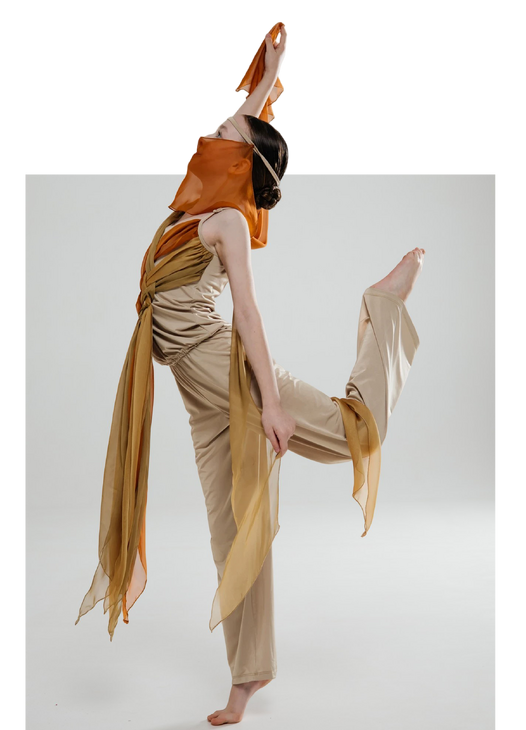 Танцевальный костюм